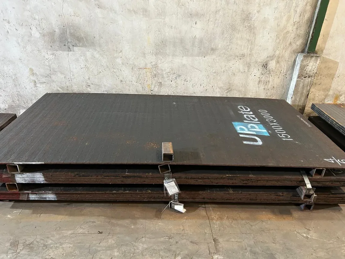Warehouse plate stock
